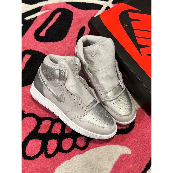 Jordan 1 Retro High CO Japan Neutral Grey (GS) 7 - Picture 1 of 9